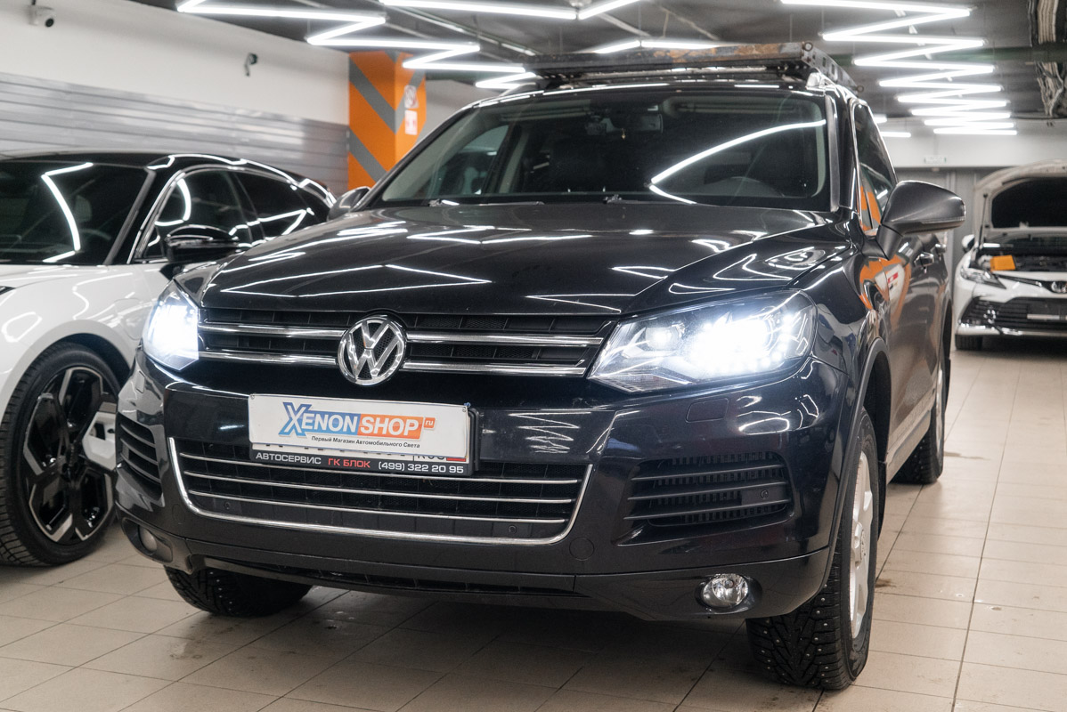 Замена ксеноновых ламп Volkswagen Touareg (2012) на светодиоды