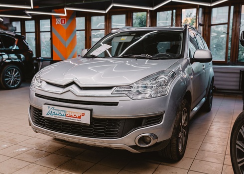 Замена линз Citroen C-Crosser + абразивная полировка стёкол фар