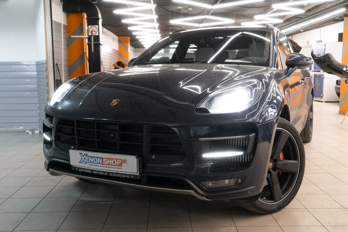 Замена ксеноновых ламп Порше Макан Турбо (Porsche Macan Turbo) 2015 года -  Установка КсенонШоп в Москве