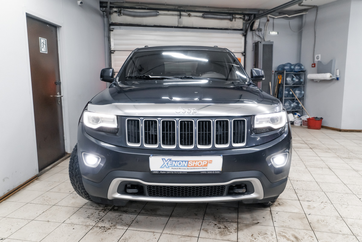 Установка светодиодов в ПТФ Джип Гран Чероки (Jeep Grand Cherokee) 2014) -  Установка КсенонШоп в Москве