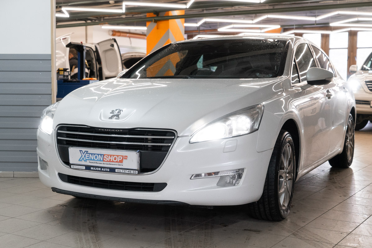 Замена ксеноновых ламп Пежо 507 (Peugeot 507) 2012 года - Установка  КсенонШоп в Москве