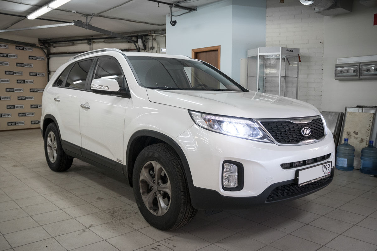 Замена штатных ламп КИА Соренто (KIA Sorento) на светодиодные лампы Philips H7 X-Treme Ultinon LED - Установка КсенонШоп в Москве