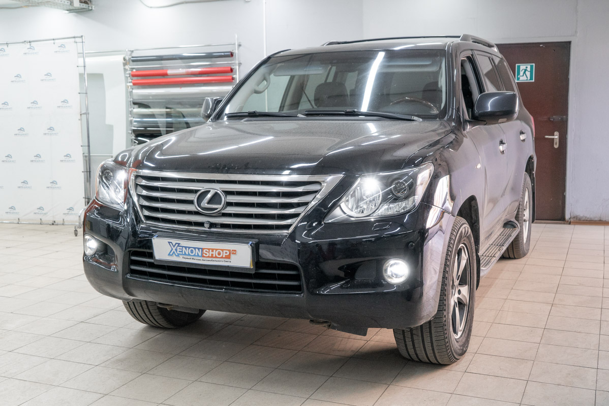 Замена штатных ПТФ Лексус ЛХ570 (Lexus LX570) 2010 на LED-модули -  Установка КсенонШоп в Москве