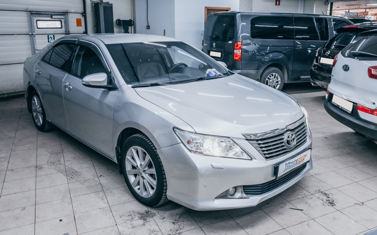 Замена ксеноновых ламп Тойота Камри 7 ХВ50 (Toyota Camry VII XV50) 2014 ...