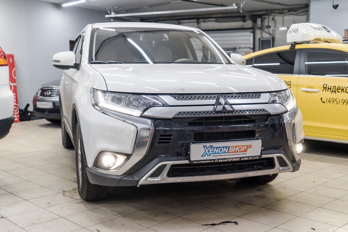 Установка противотуманных фар на Митсубиси Аутлендер 3 (Mitsubishi ...