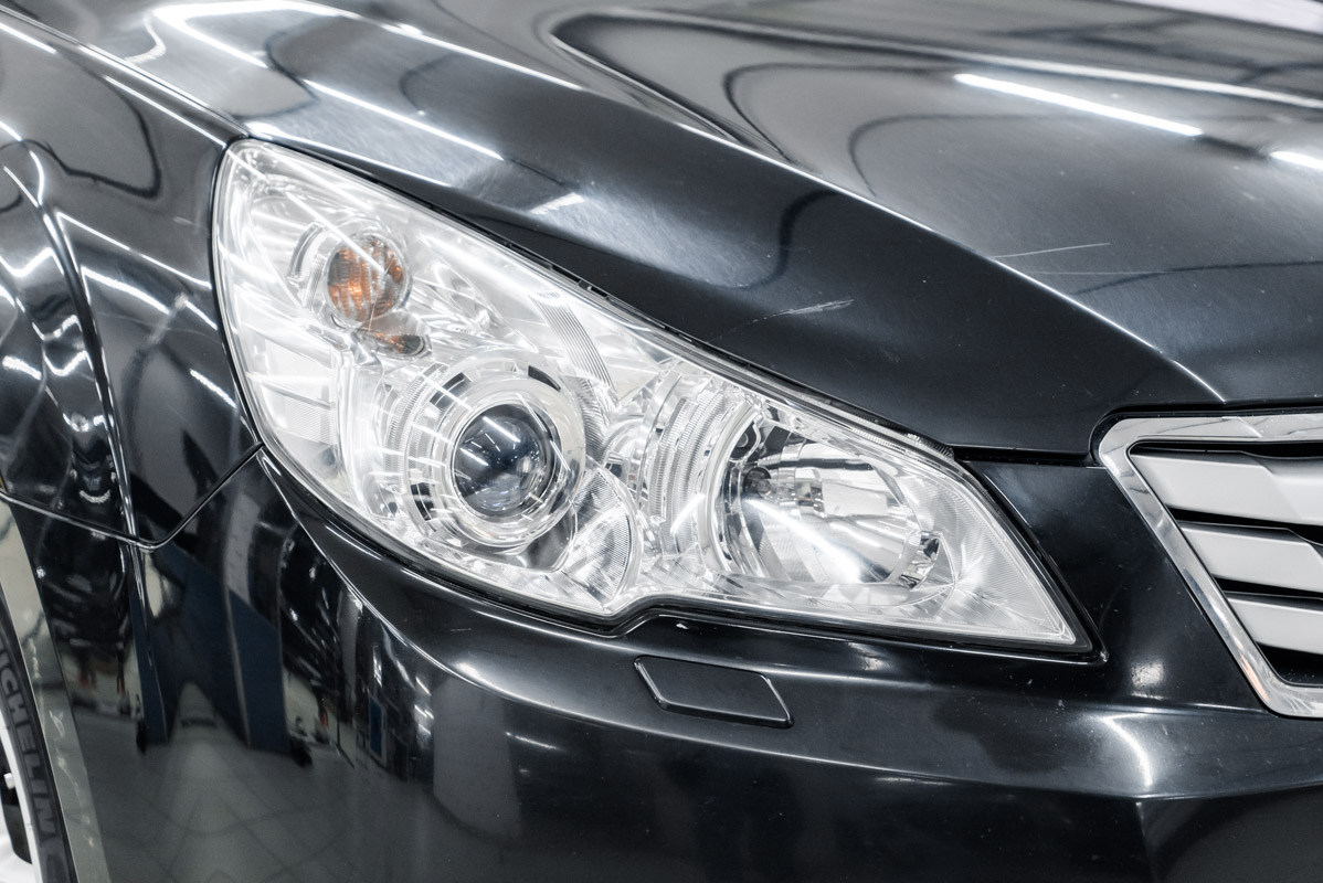 Поклейка защитного полиуретана на фары Субару Аутбэк (Subaru Outback ...