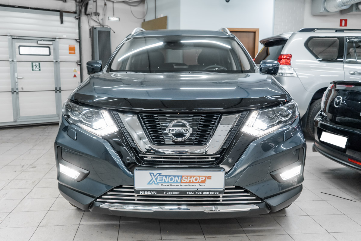 Установка светодиодов в ПТФ и подсветку номера Ниссан Х-Трейл (Nissan X-Trail) - Установка КсенонШоп в Москве