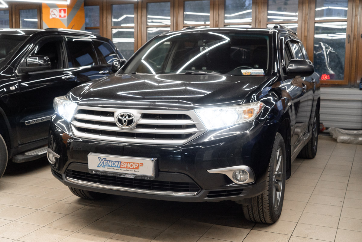 Замена старых линз Тойота Хайлендер (Toyota Highlander) 2012 на новые  LED-модули. - Установка КсенонШоп в Москве