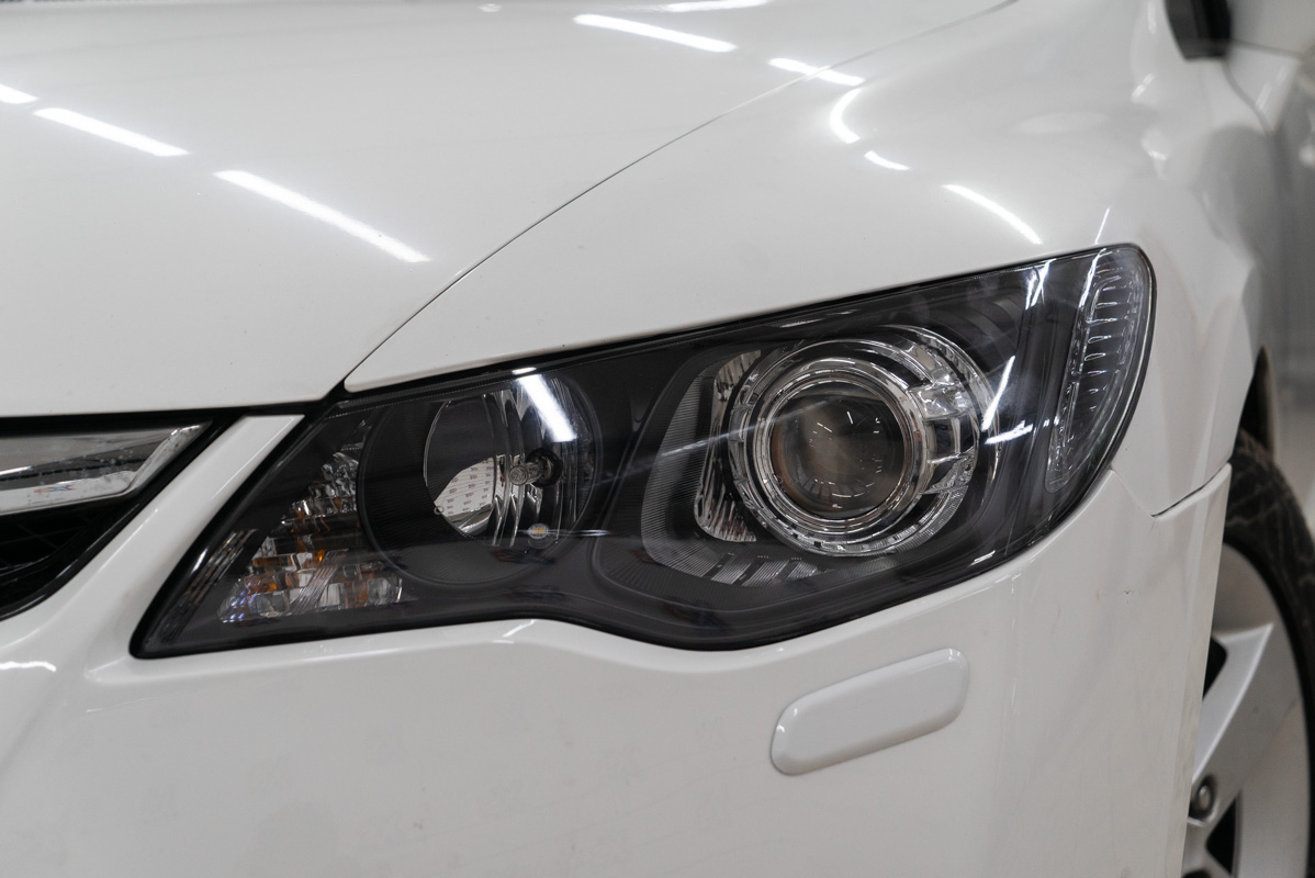 Оклейка фар Хонда Цивик 4Д (Honda Civic 4D) пленкой для защиты от ...