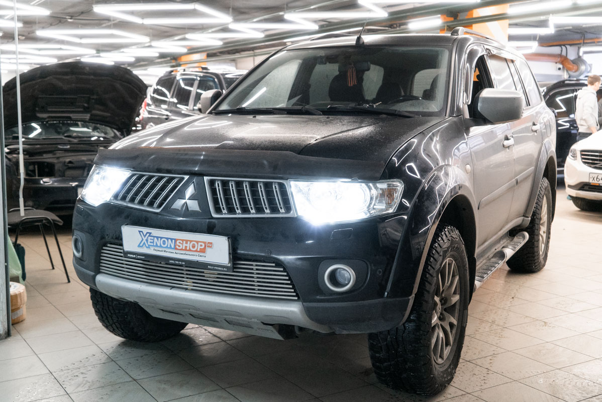 Замена штатных линз Митсубиси Паджеро Спорт (Mitsubishi Pajero Sport) 2011  на LED-модули - Установка КсенонШоп в Москве