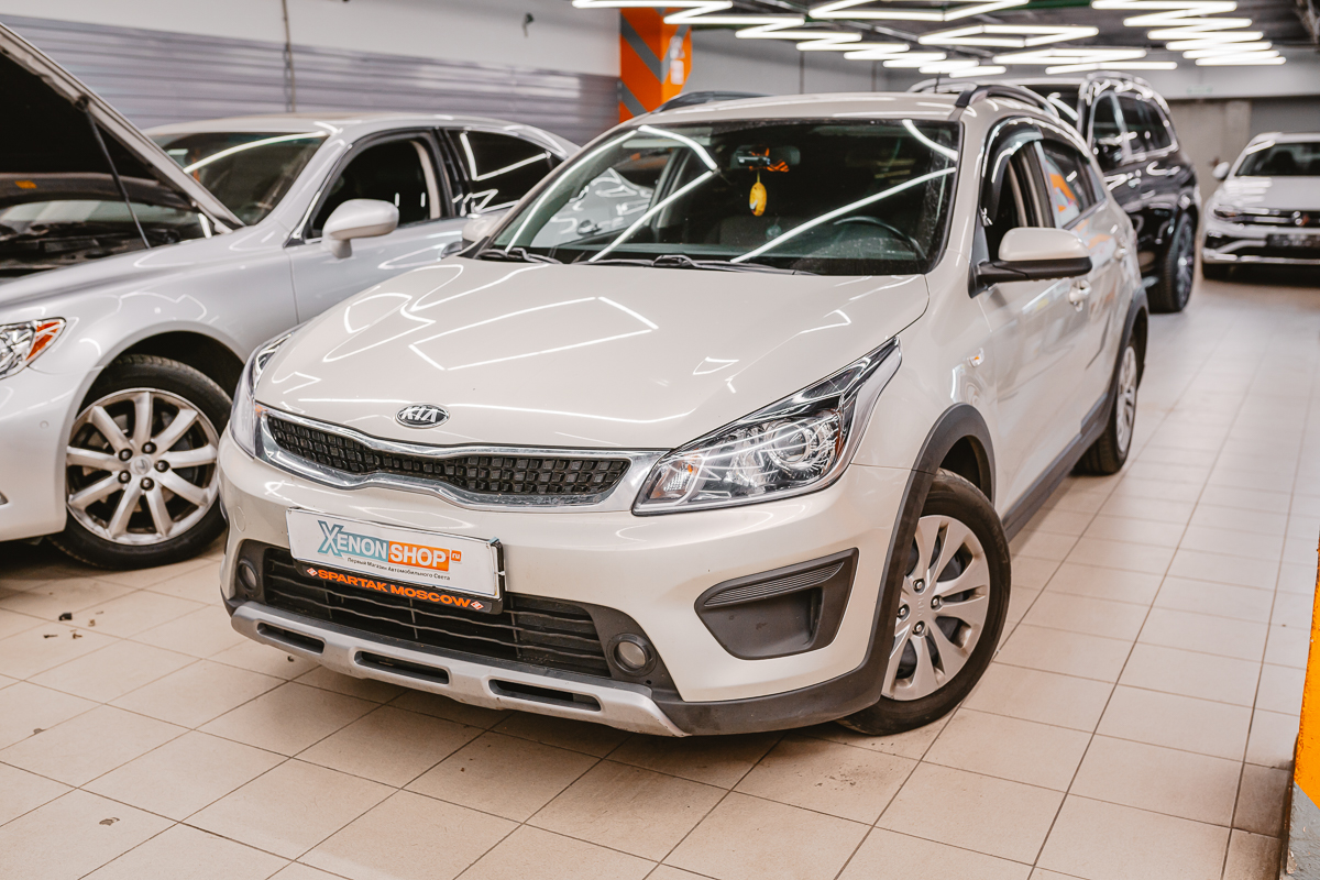 Установка светодиодных линз в фары KIA Rio X-Line