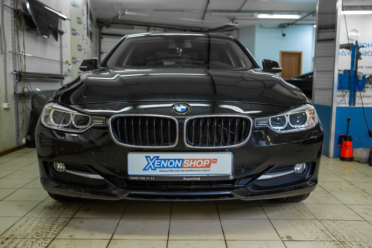 Установка защитной сетки радиатора на БМВ Ф30 (BMW F30) - Установка  КсенонШоп в Москве