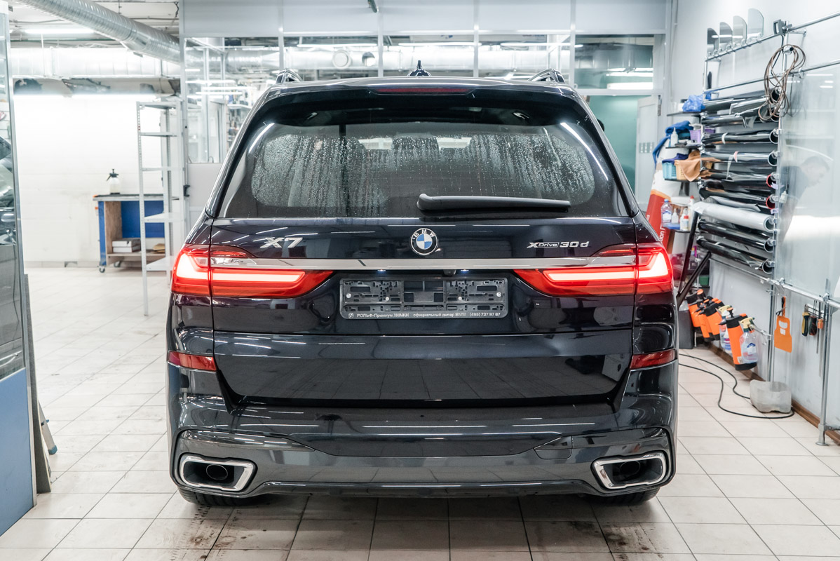 Какую выбрать тонировку BMW X7 / БМВ Х7 - Тонирование задней полусферы  пленкой LLumar