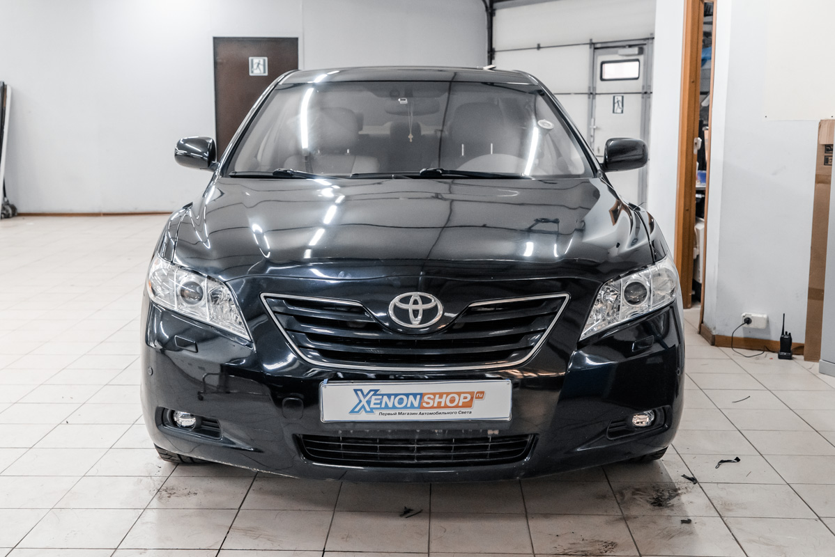 Замена штатных ПТФ на светодиодные модули в Тойота Камри Икс В 40 (Toyota  Camry XV40) - Установка КсенонШоп в Москве